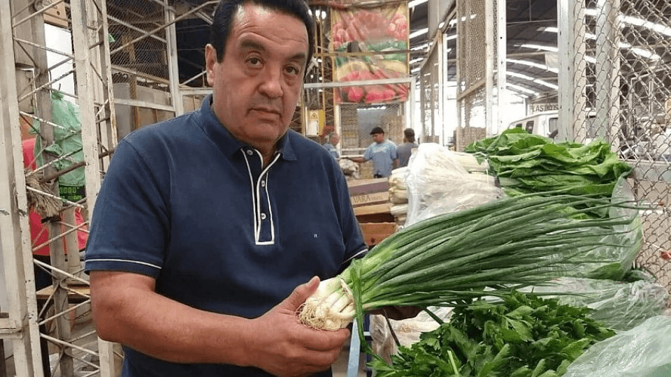 Omar Carrasco de la Unión Frutihortícola: "Cuando cae la primera helada, se corta la mercadería local y suben los precios"
